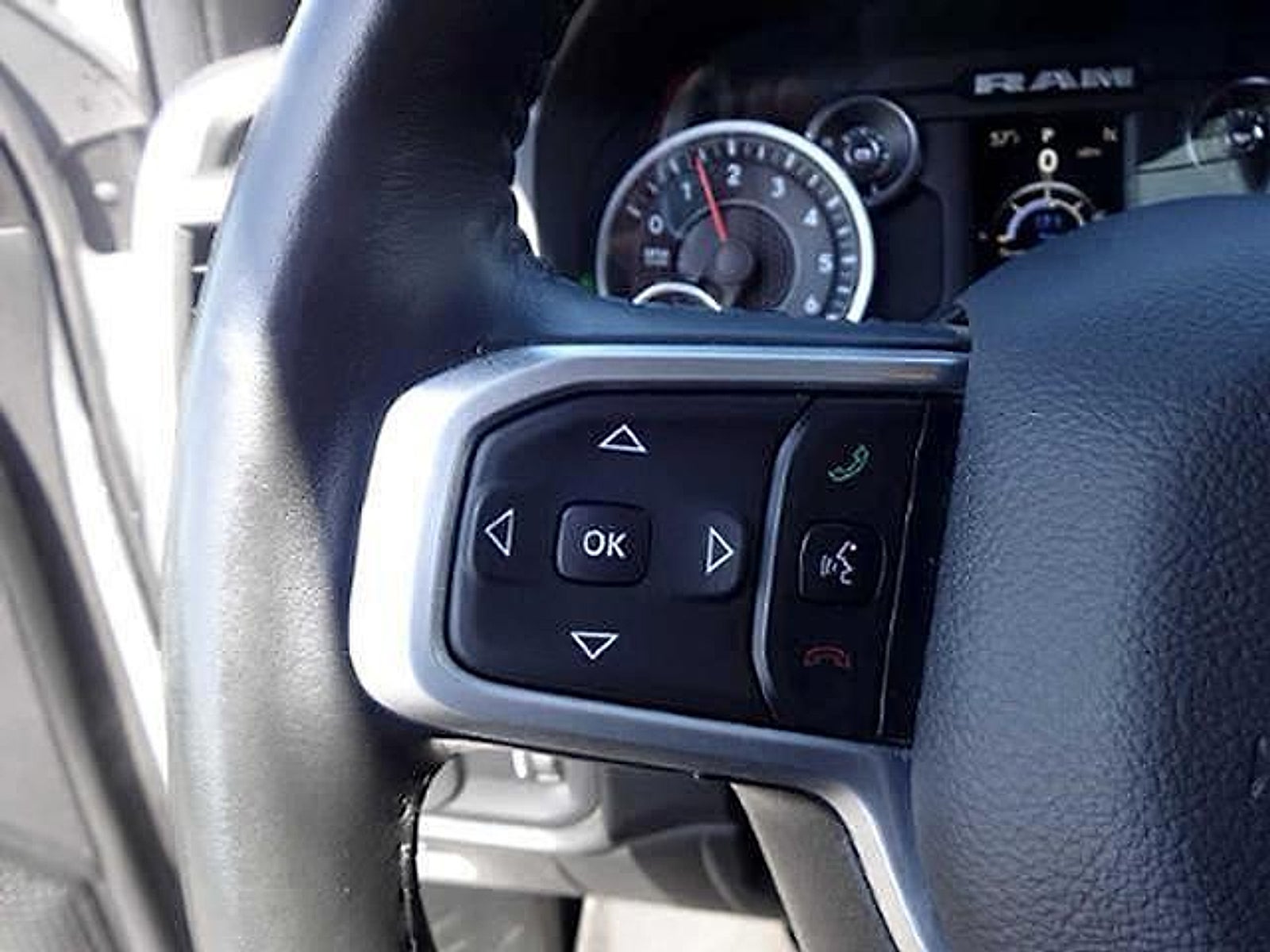 2023 RAM 1500 Big Horn Crew Cab 4x4 5'7" Box