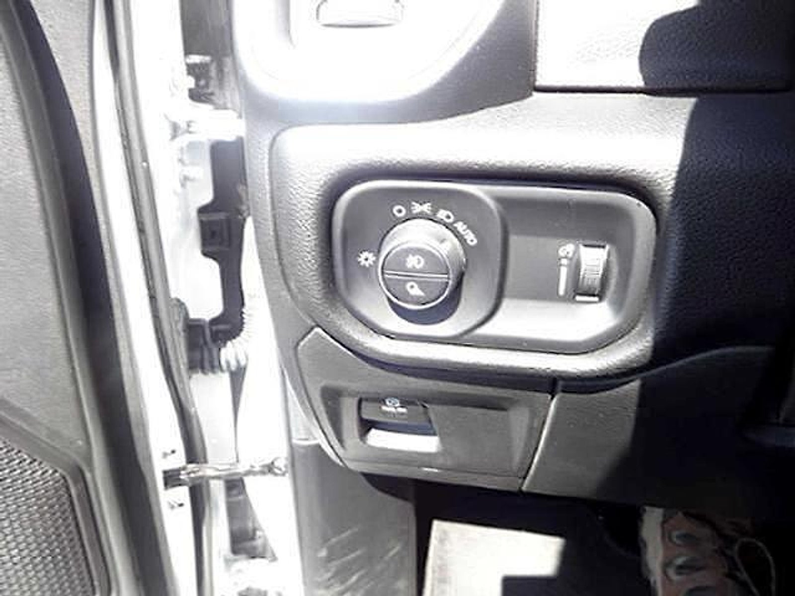 2023 RAM 1500 Big Horn Crew Cab 4x4 5'7" Box