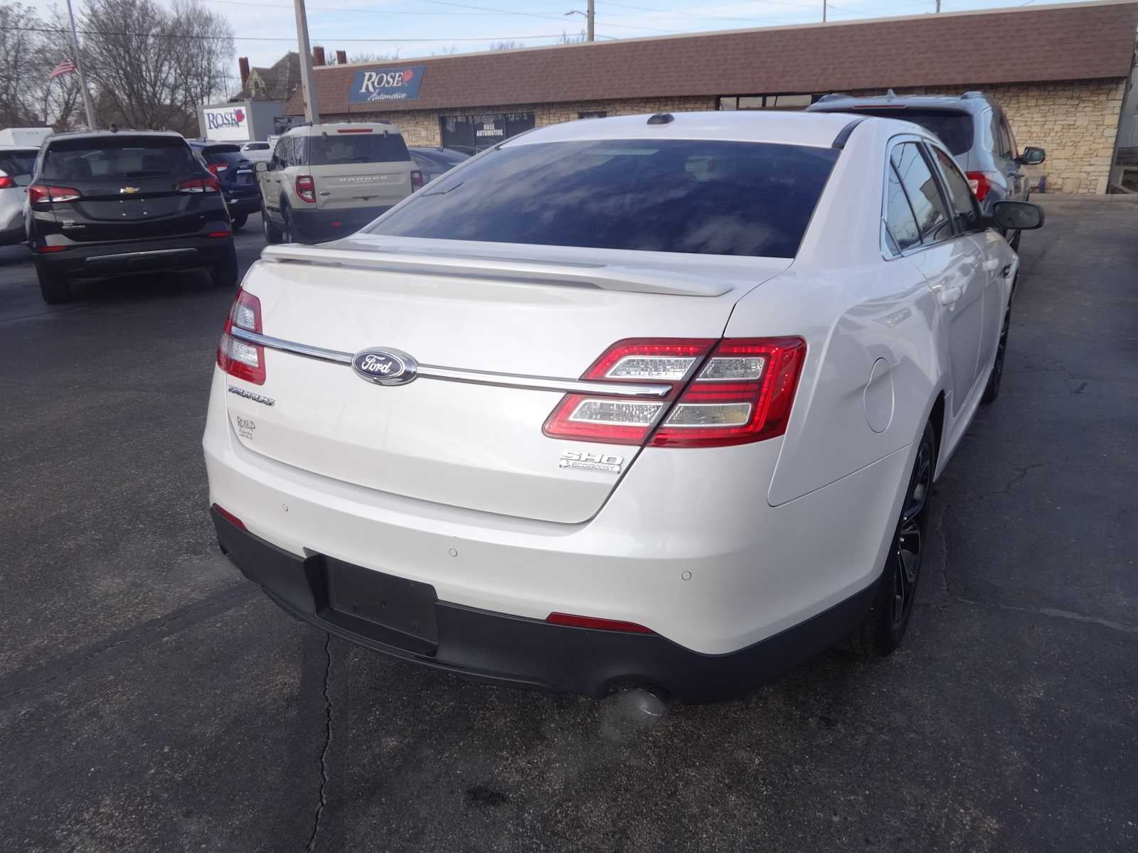 2019 Ford Taurus SHO