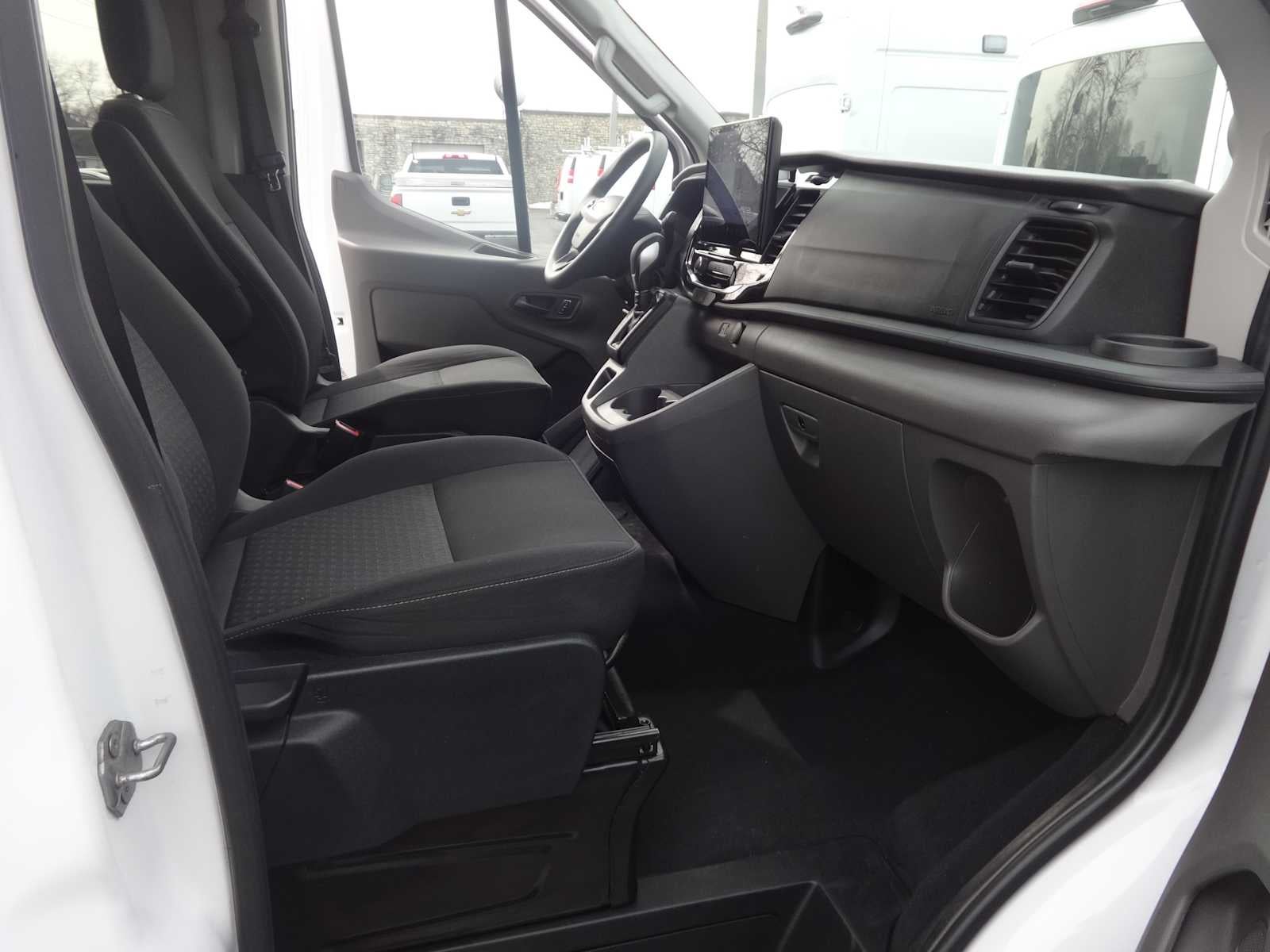 2023 Ford Transit Passenger XLT
