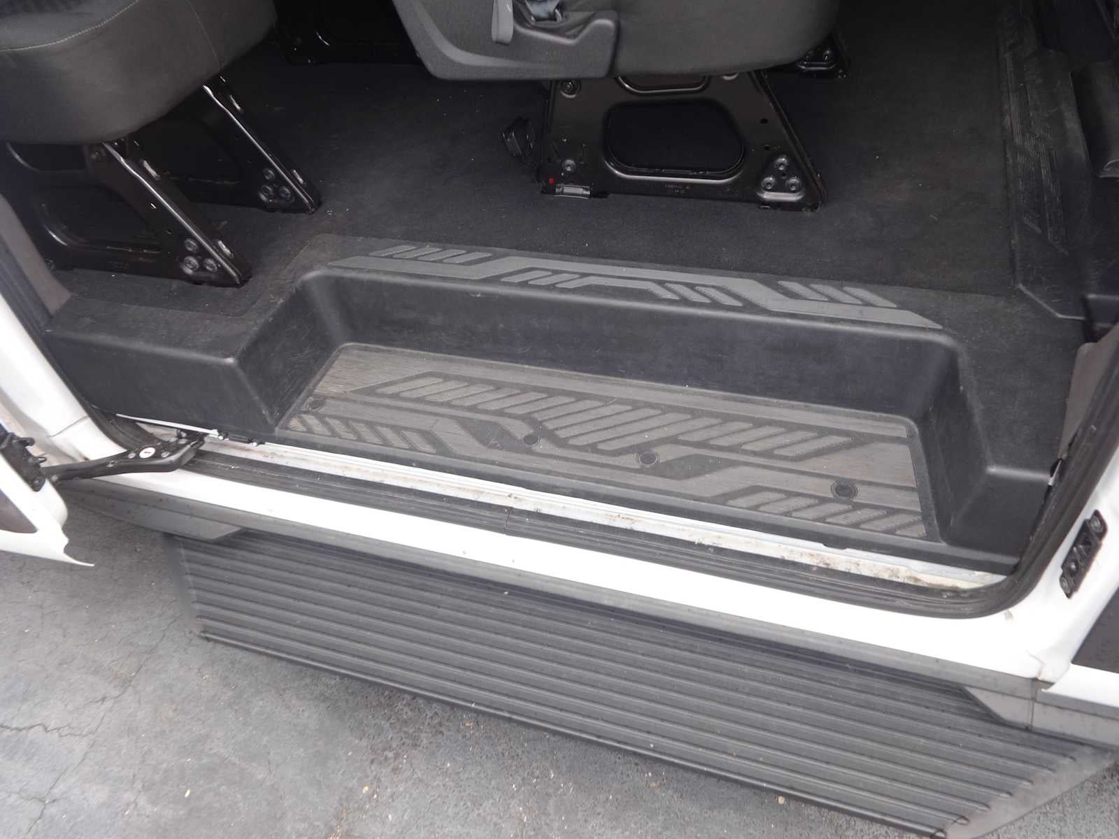 2023 Ford Transit Passenger XLT