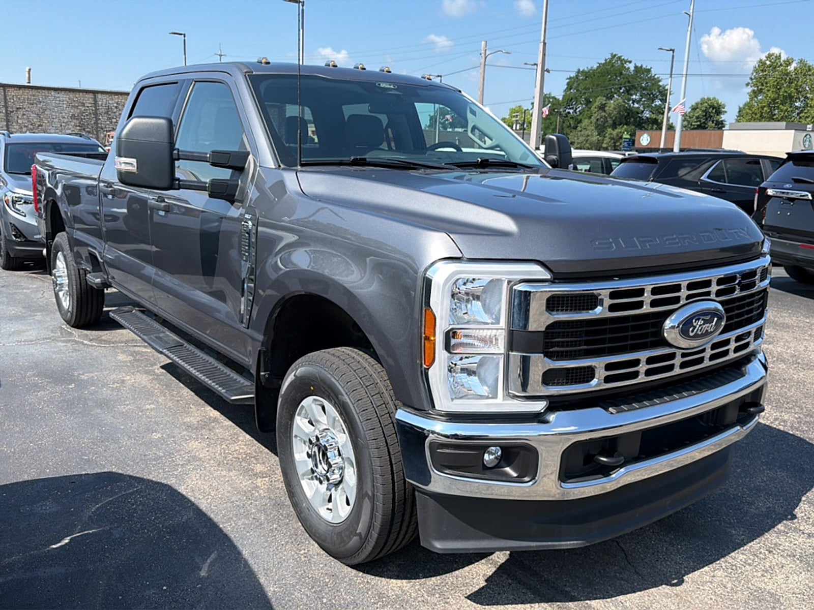2024 Ford F-250 XLT 4x4 Crew Cab 8' Box's photo