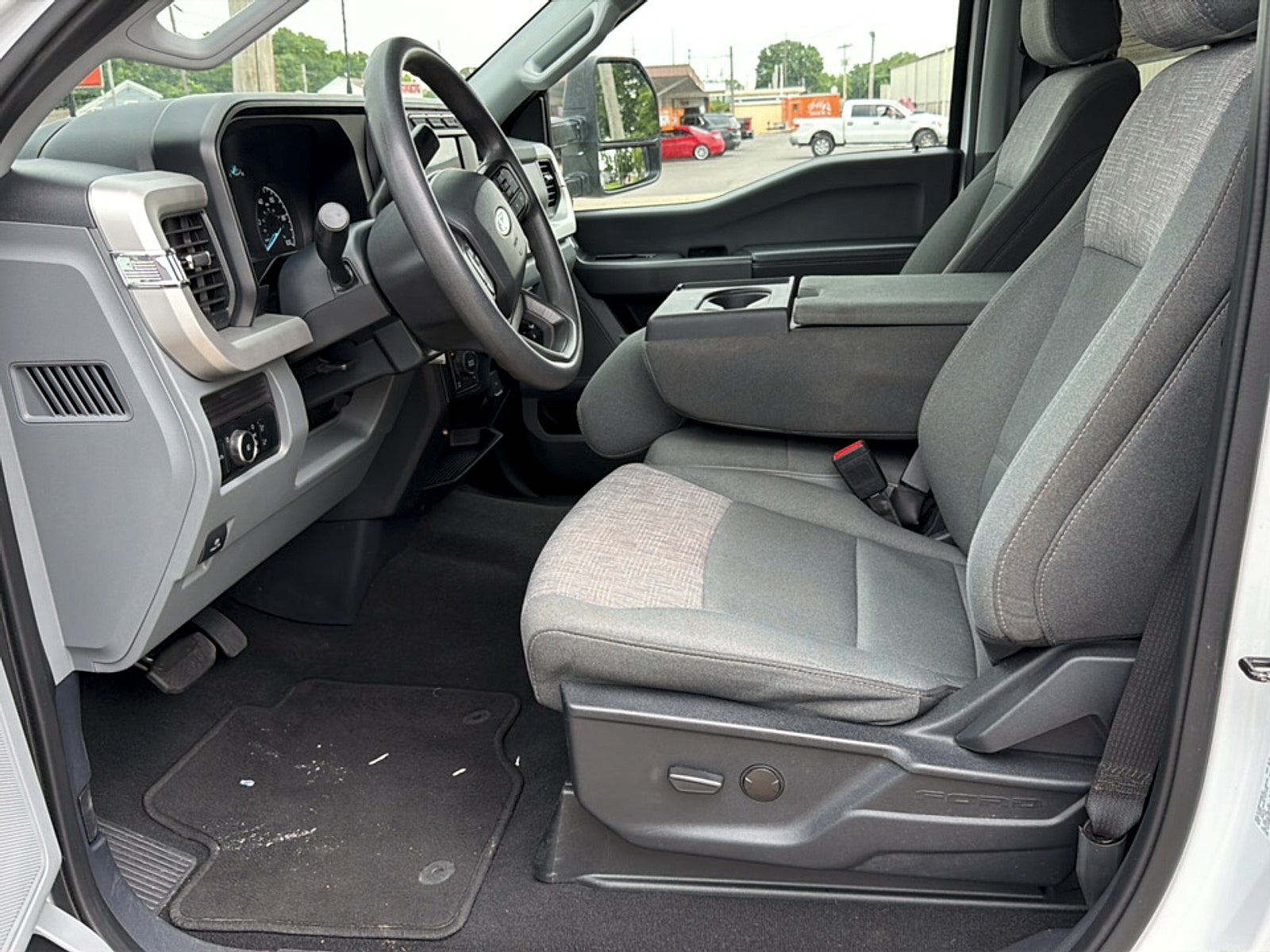 2024 Ford F-250 XLT