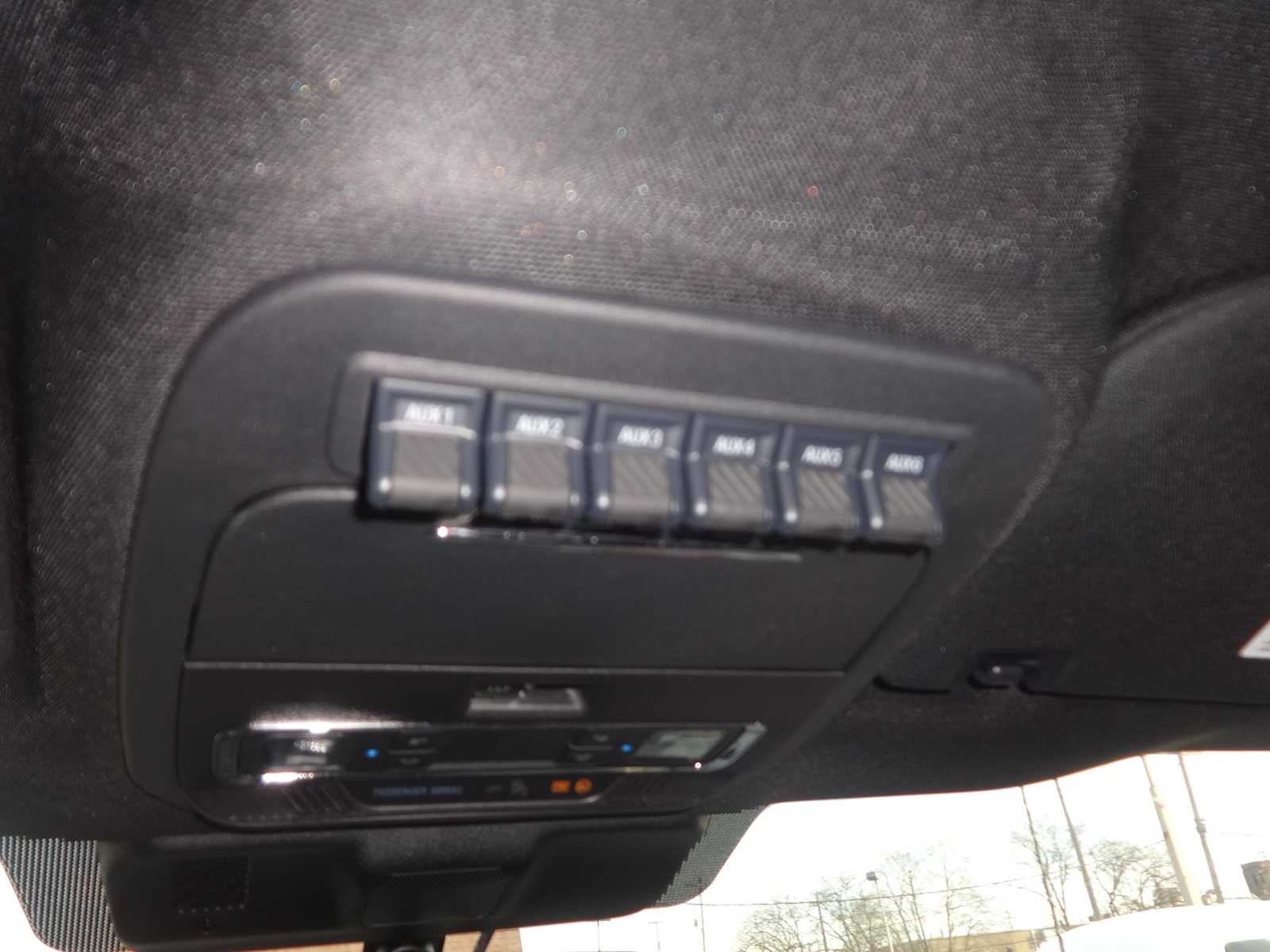 2025 Ford Super Duty F-350 SRW Platinum