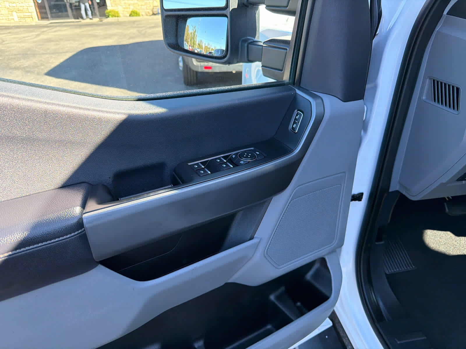 2025 Ford Super Duty F-350 SRW XLT
