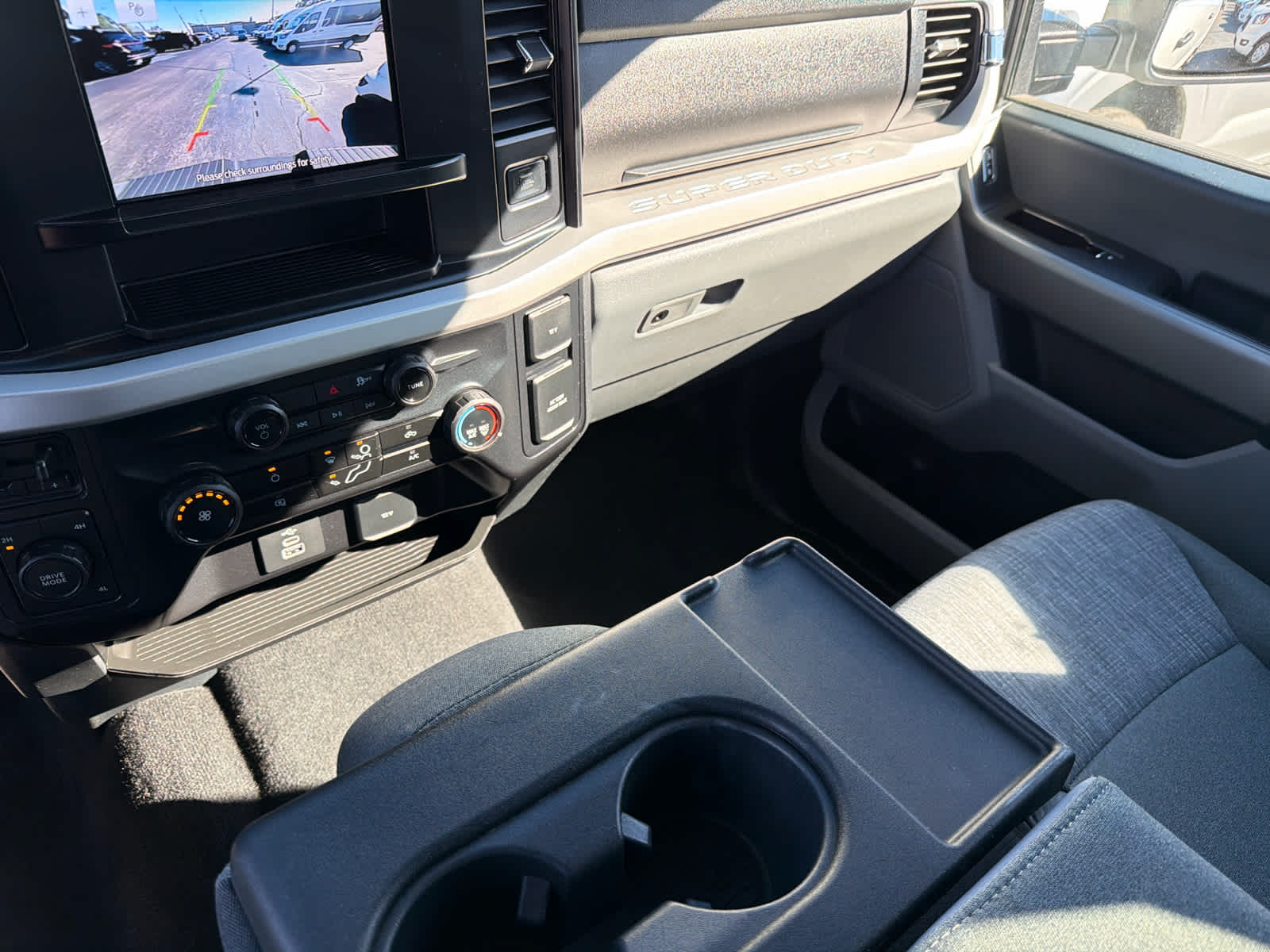 2025 Ford Super Duty F-350 SRW XLT