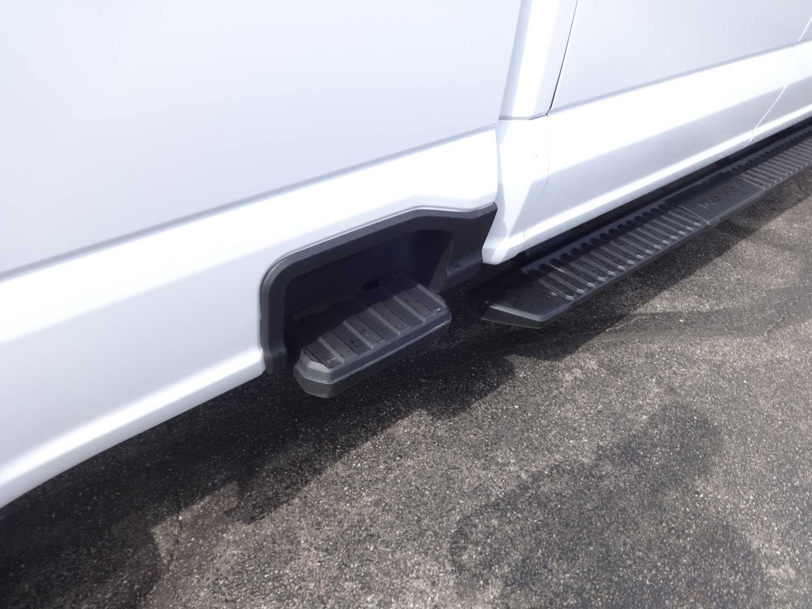 2025 Ford Super Duty F-350 SRW Pickup XLT