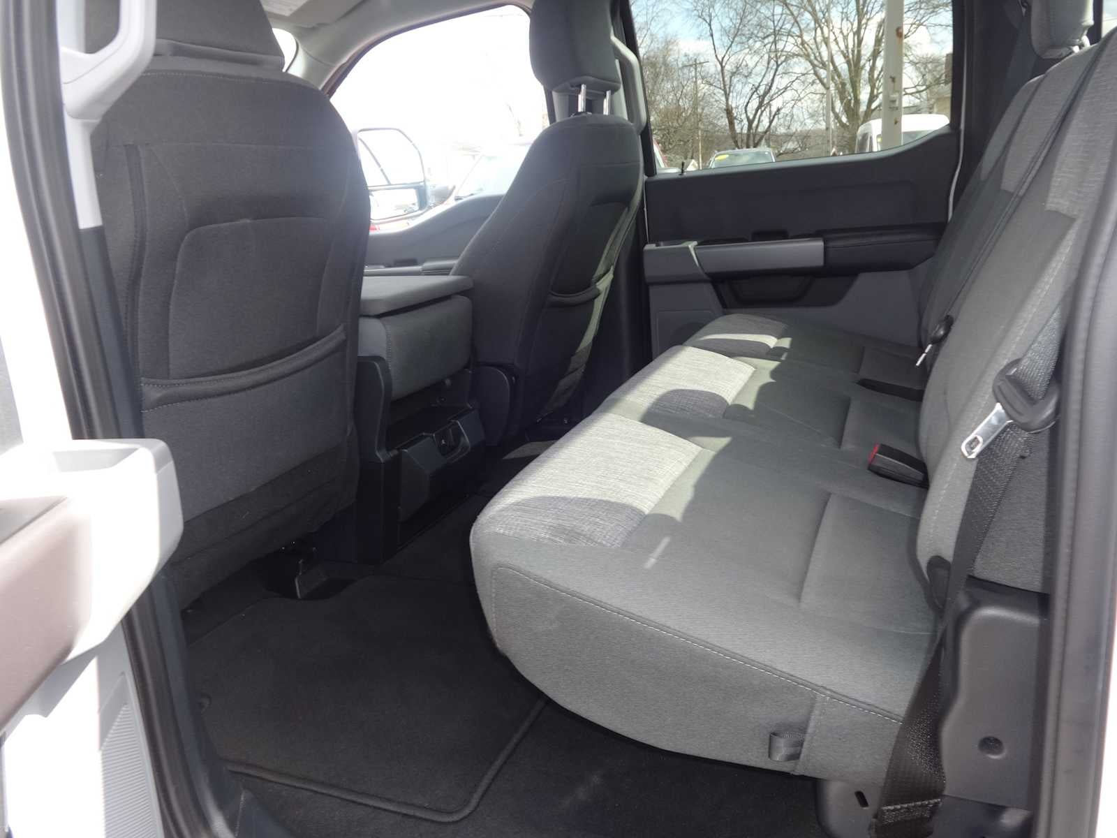 2025 Ford Super Duty F-350 SRW Pickup XLT