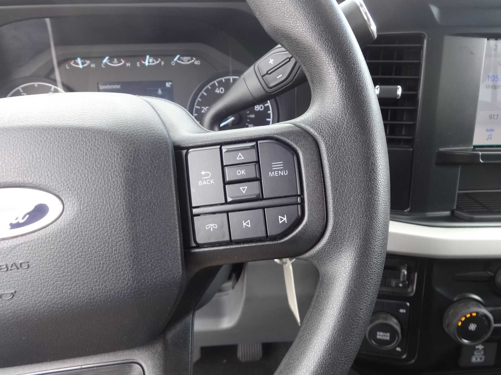 2025 Ford Super Duty F-350 SRW Pickup XLT