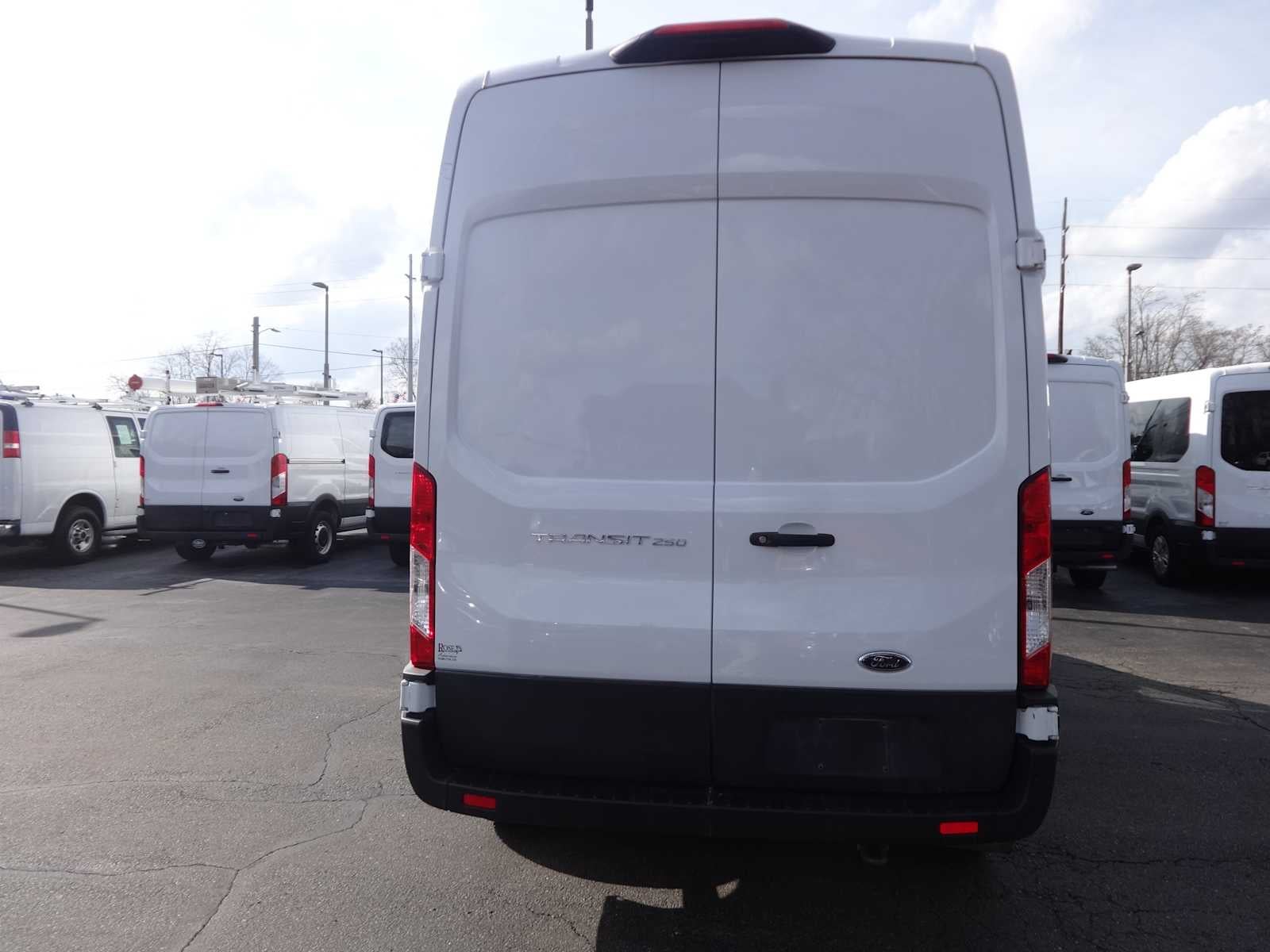 2023 Ford Transit Cargo Van T-250 148" Hi Rf 9070 GVWR RWD