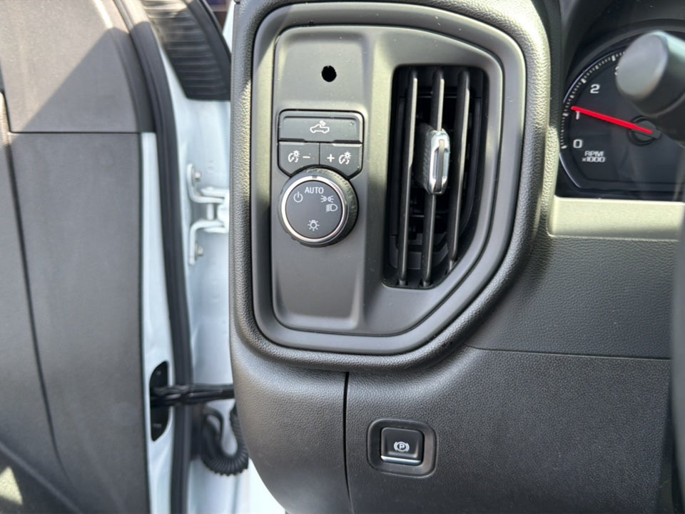 2022 Chevrolet Silverado 2500HD 2WD Regular Cab Long Bed WT