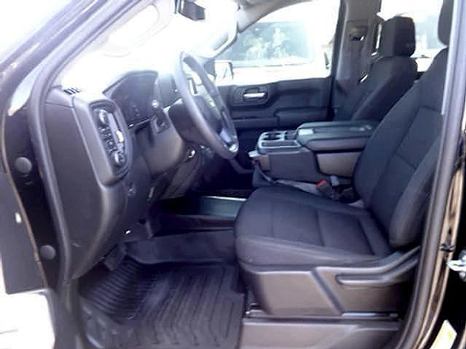 2022 Chevrolet Silverado 1500 4WD Crew Cab Short Bed WT