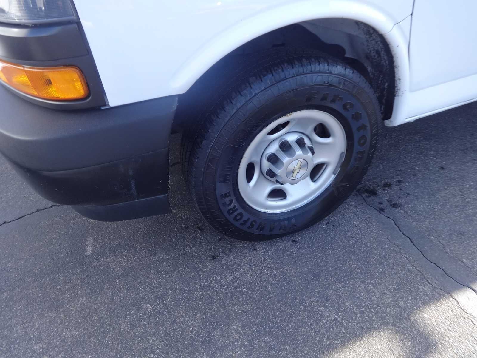 2022 Chevrolet Express RWD 2500 155"