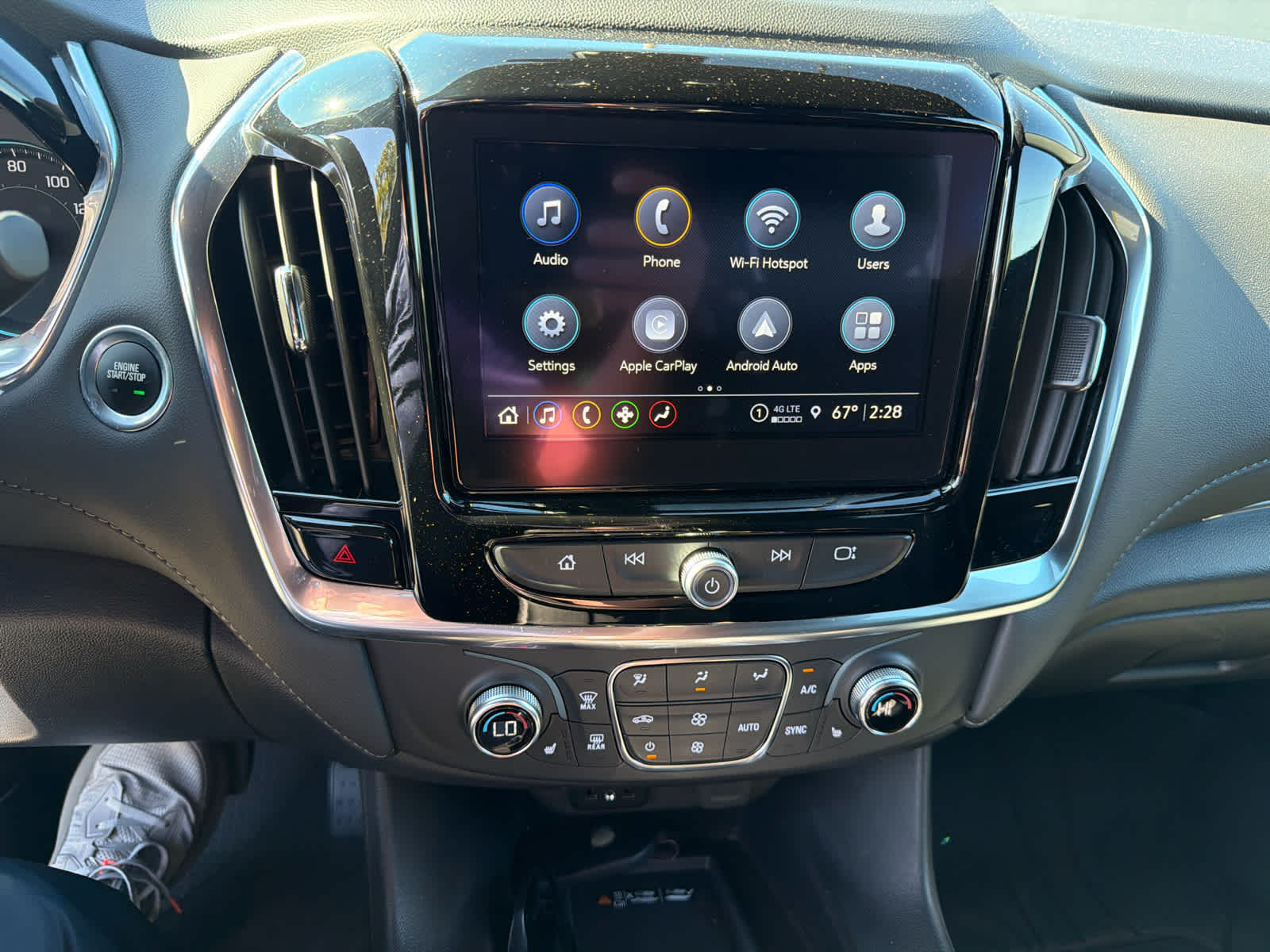 2023 Chevrolet Traverse LT Cloth