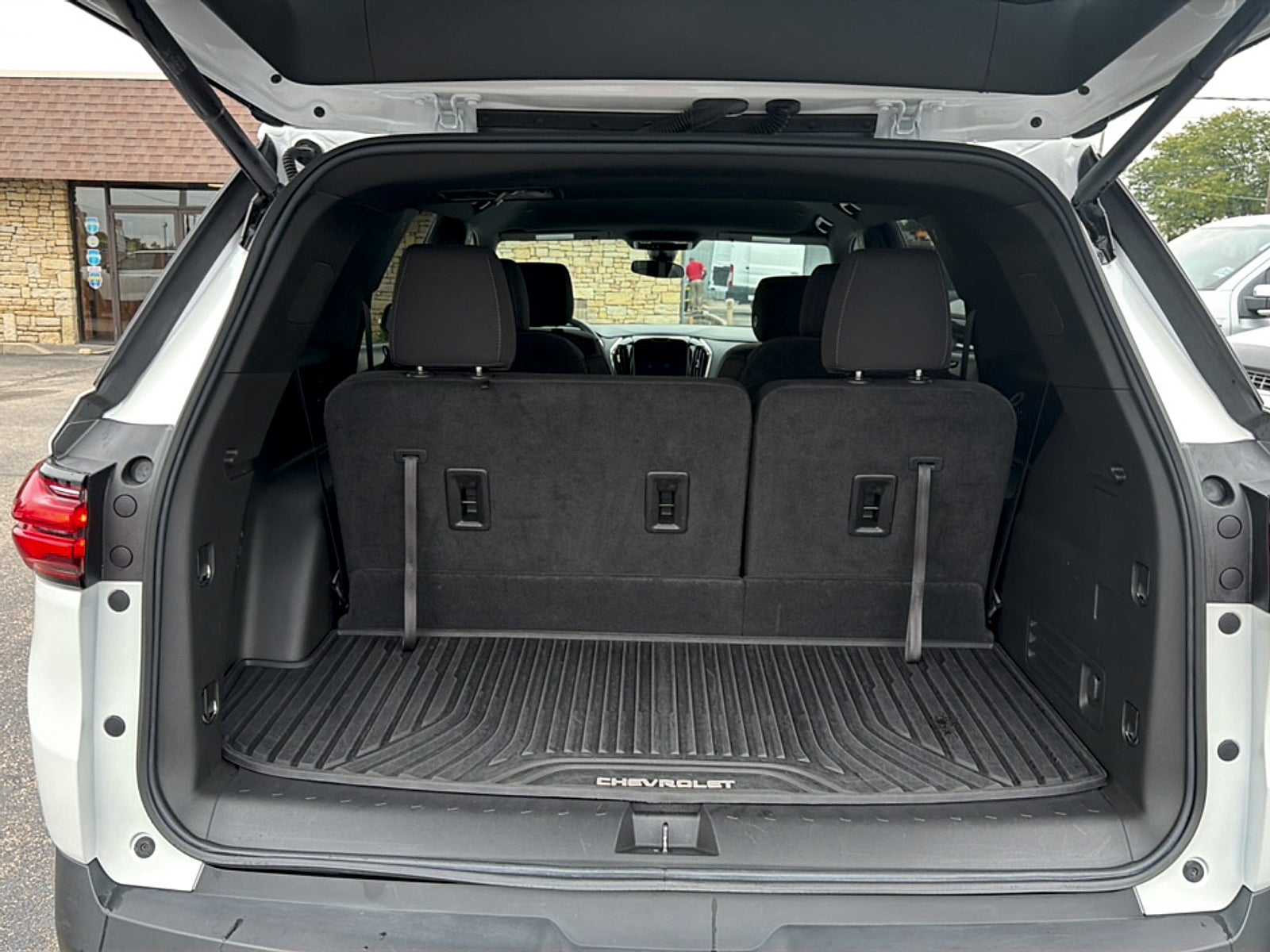 2023 Chevrolet Traverse FWD LT Cloth