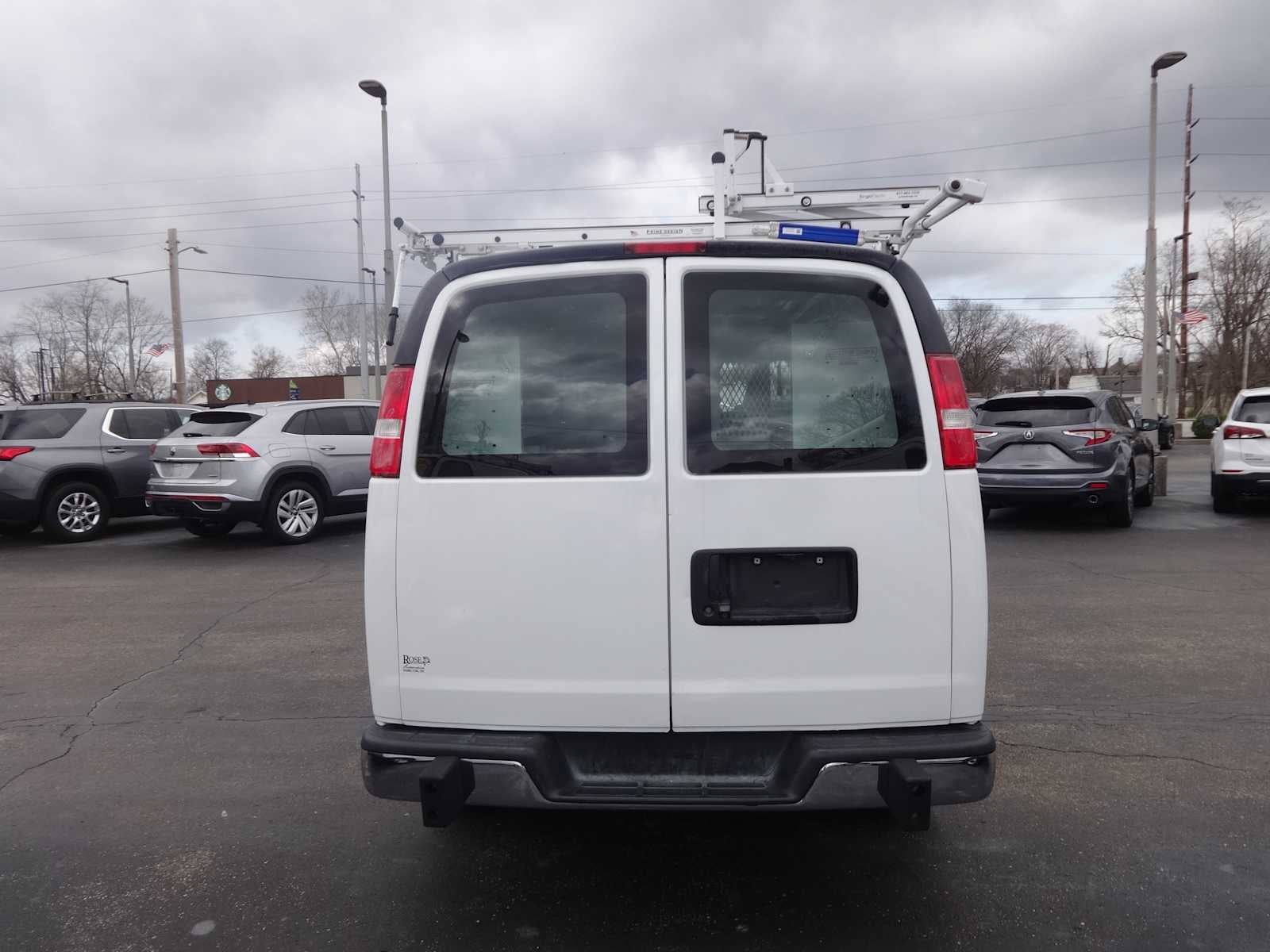 2020 GMC Savana Cargo Van RWD 2500 135"