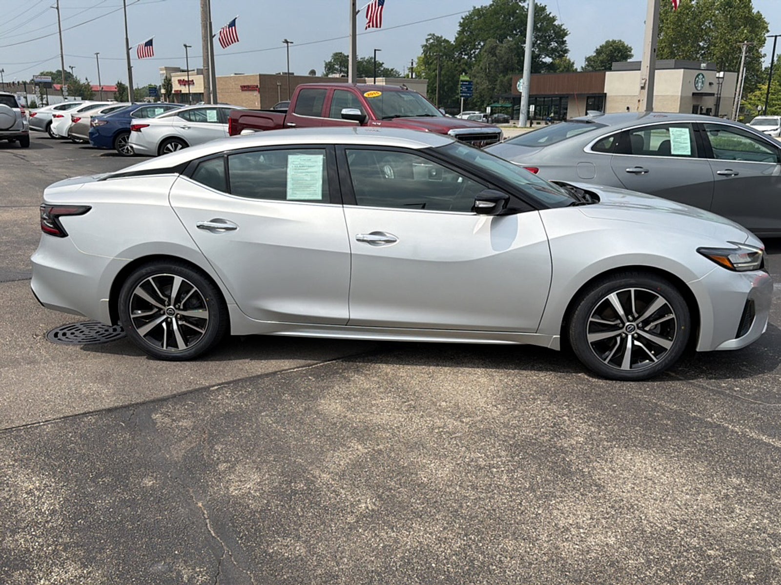 2023 Nissan Maxima SV Xtronic CVT