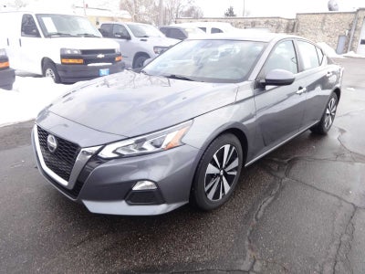 2022 Nissan Altima 2.5 SV