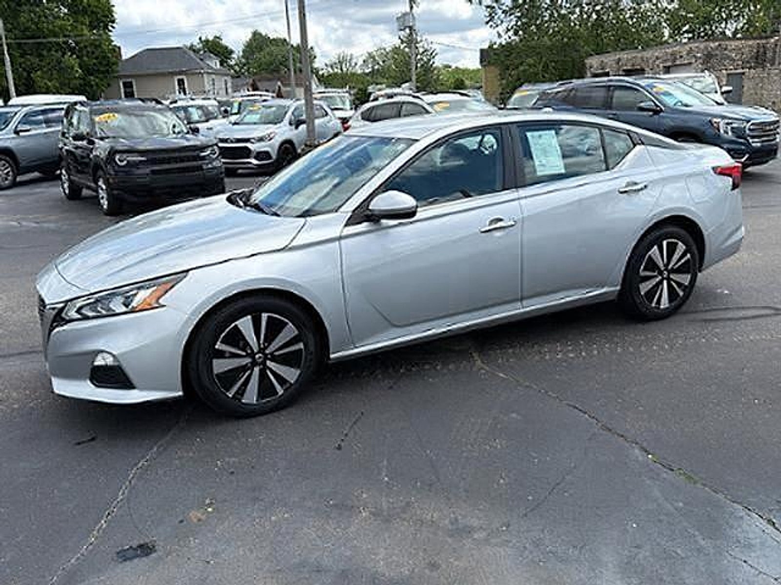 2022 Nissan Altima 2.5 SV