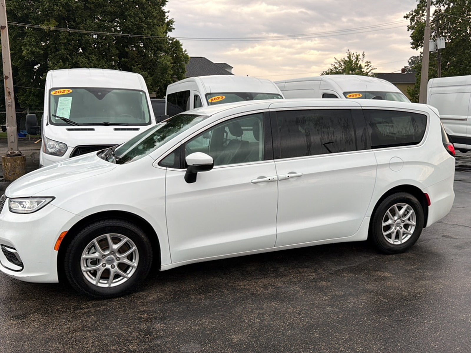 2023 Chrysler Pacifica Touring L