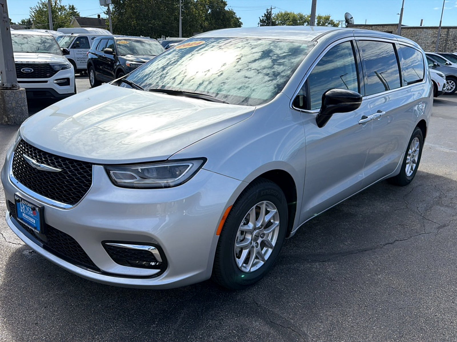 2024 Chrysler Pacifica Touring L