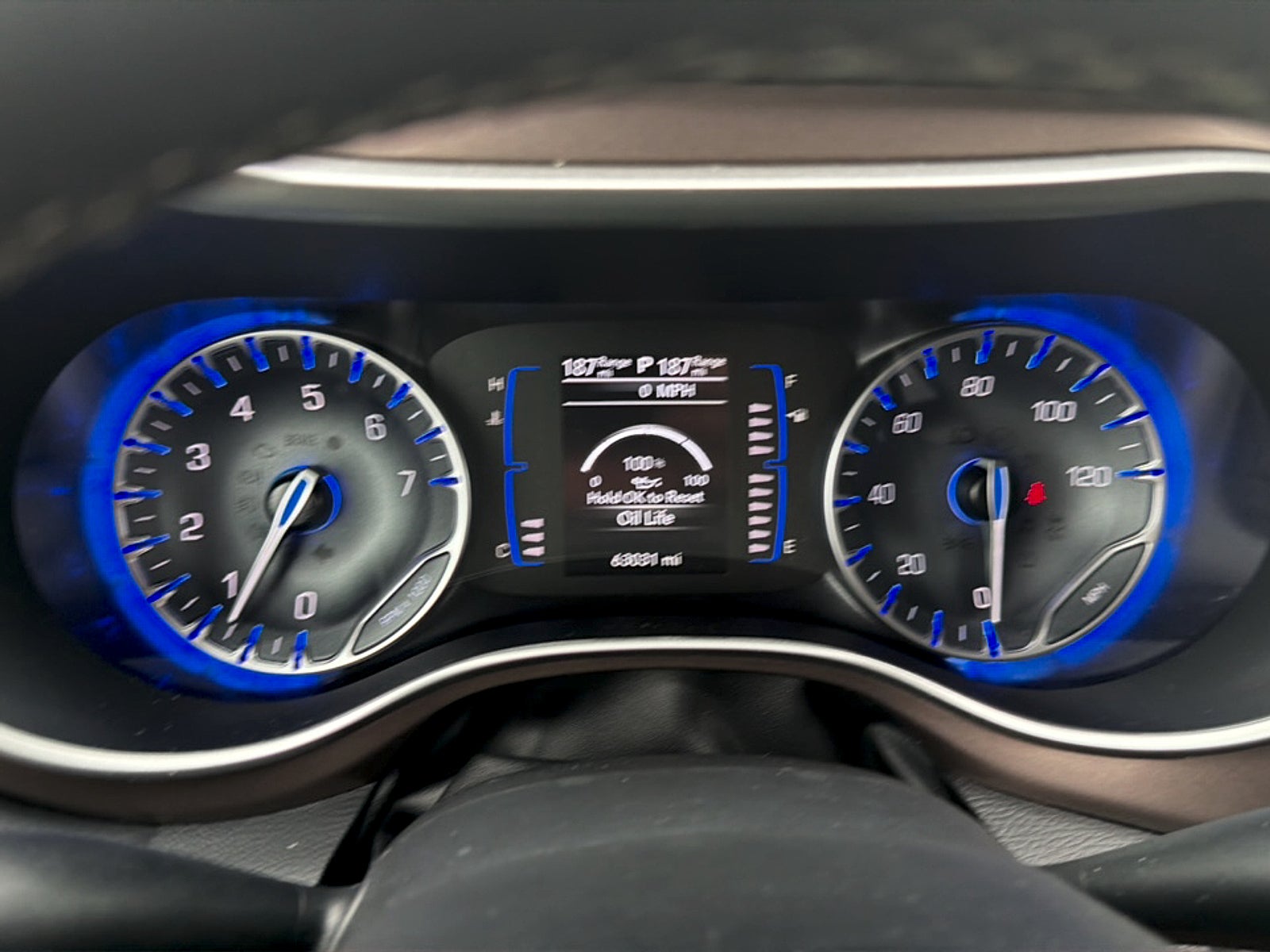 2023 Chrysler Voyager LX