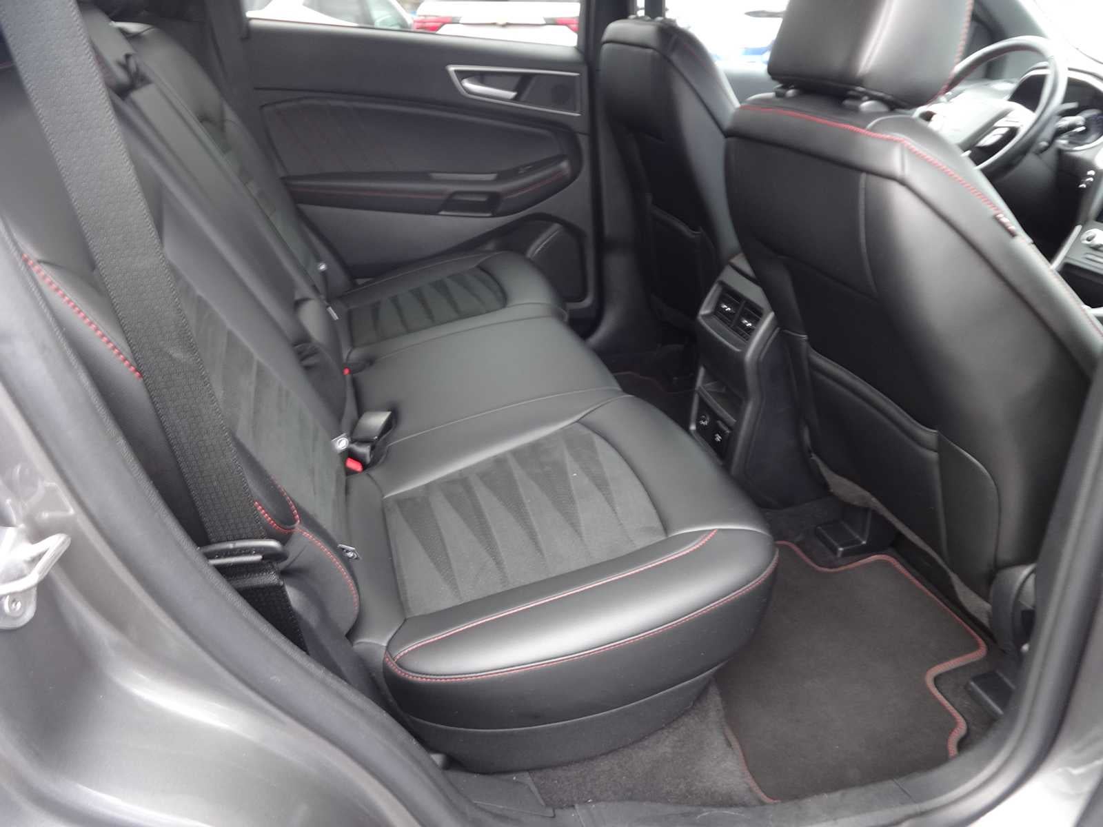 2021 Ford Edge ST-Line