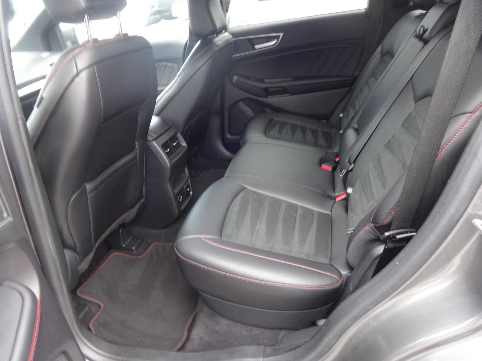 2021 Ford Edge ST-Line