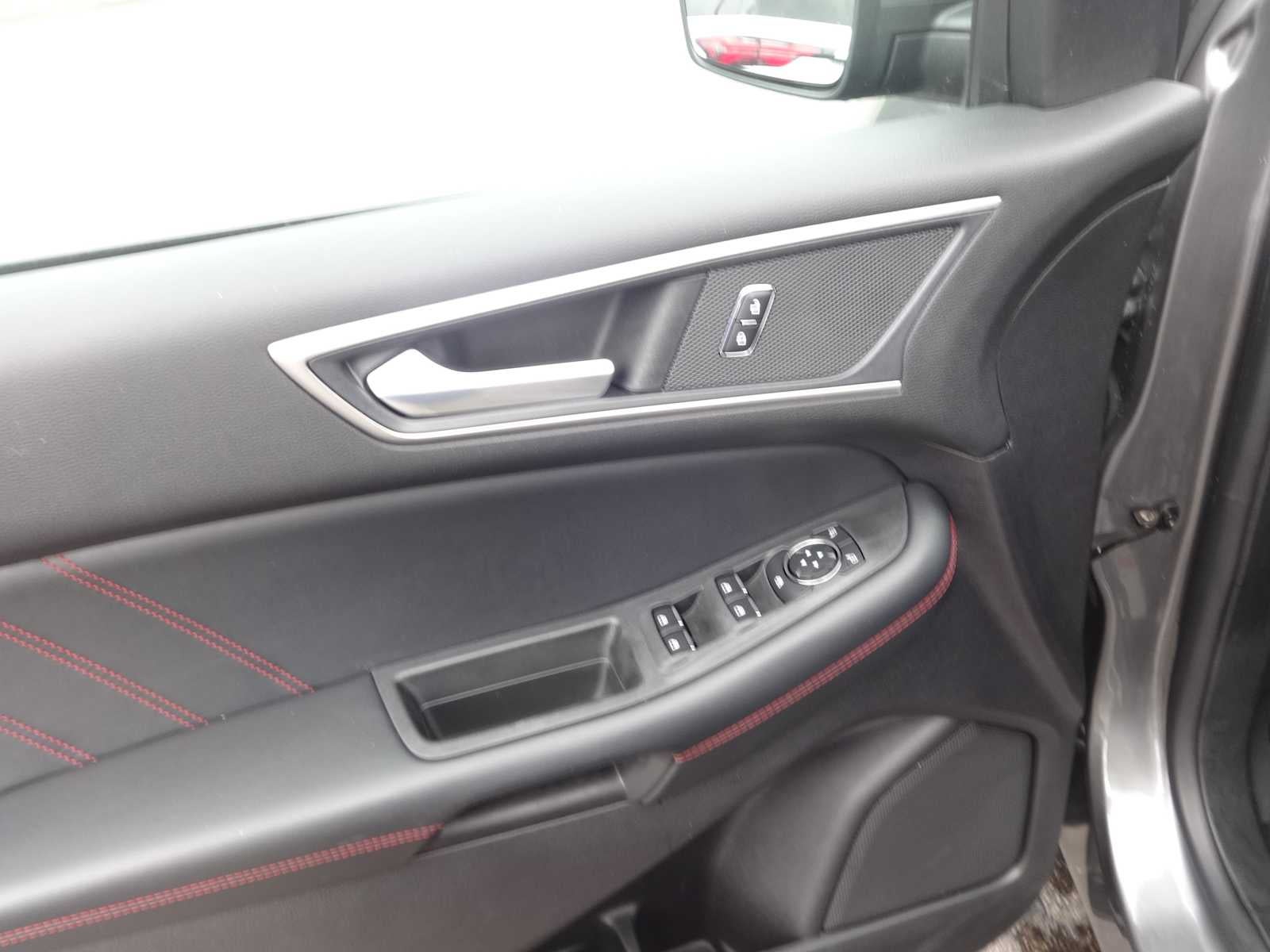 2021 Ford Edge ST-Line