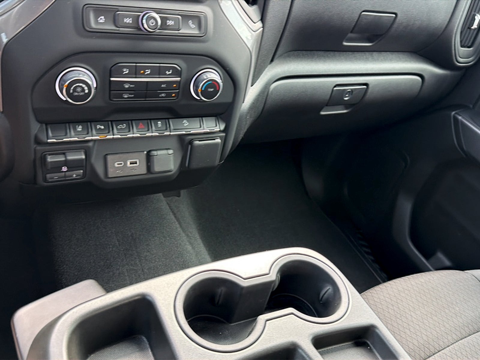 2024 Chevrolet Silverado 2500HD 4WD Crew Cab Standard Bed Custom