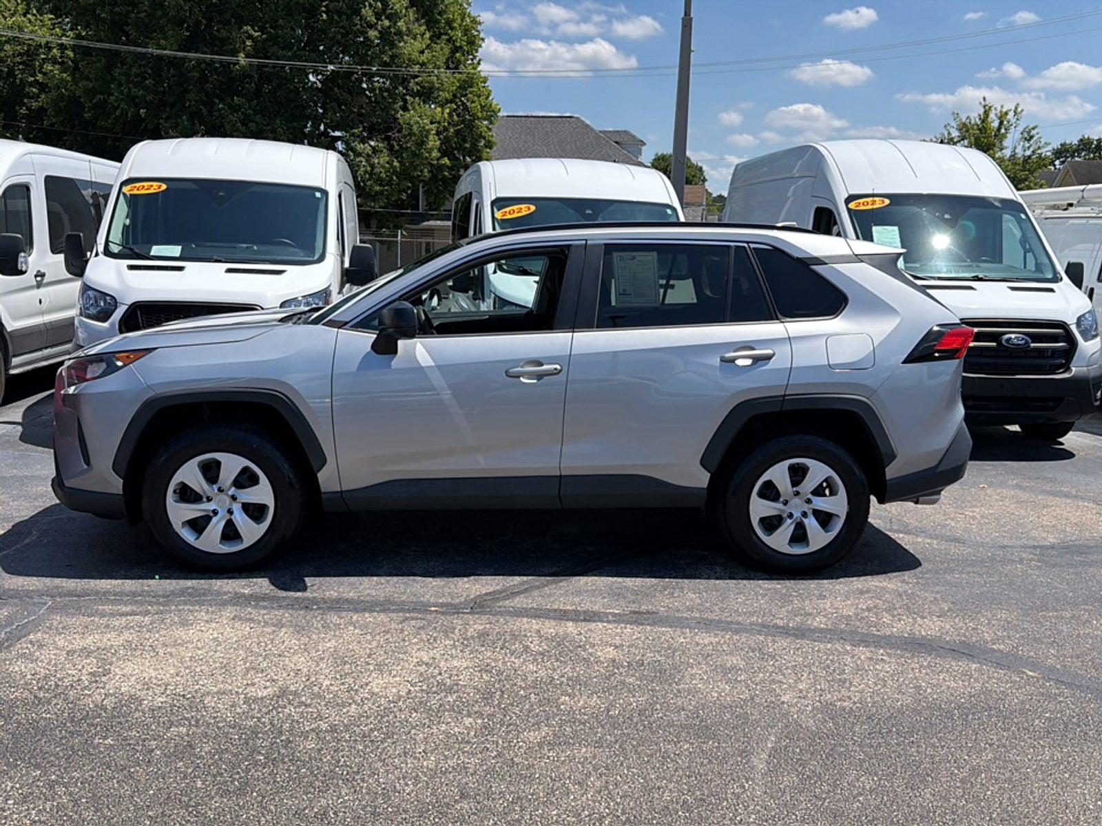 2020 Toyota RAV4 LE