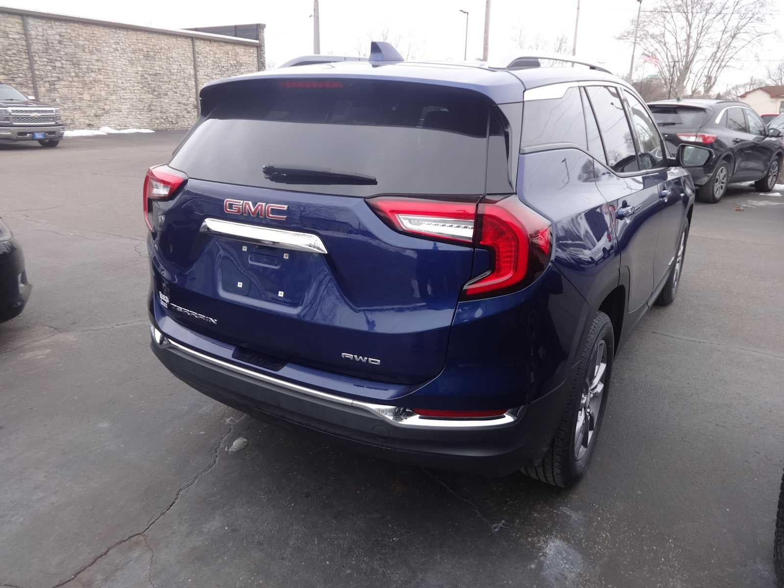 2023 GMC Terrain SLT