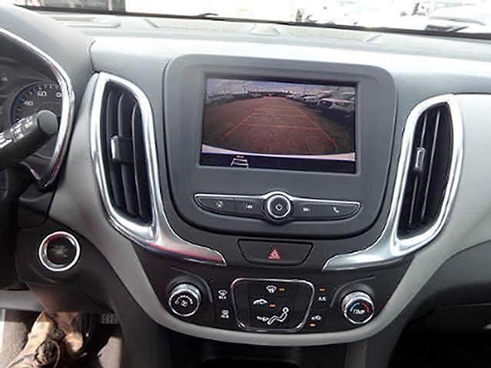 2020 Chevrolet Equinox FWD LS