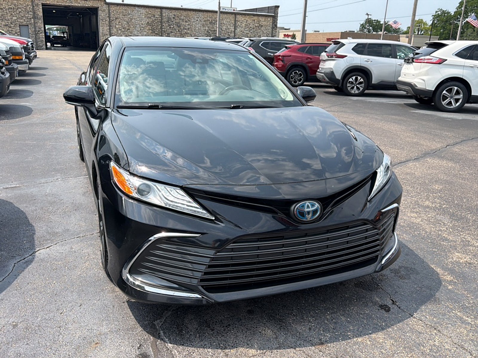 2022 Toyota Camry XLE Hybrid
