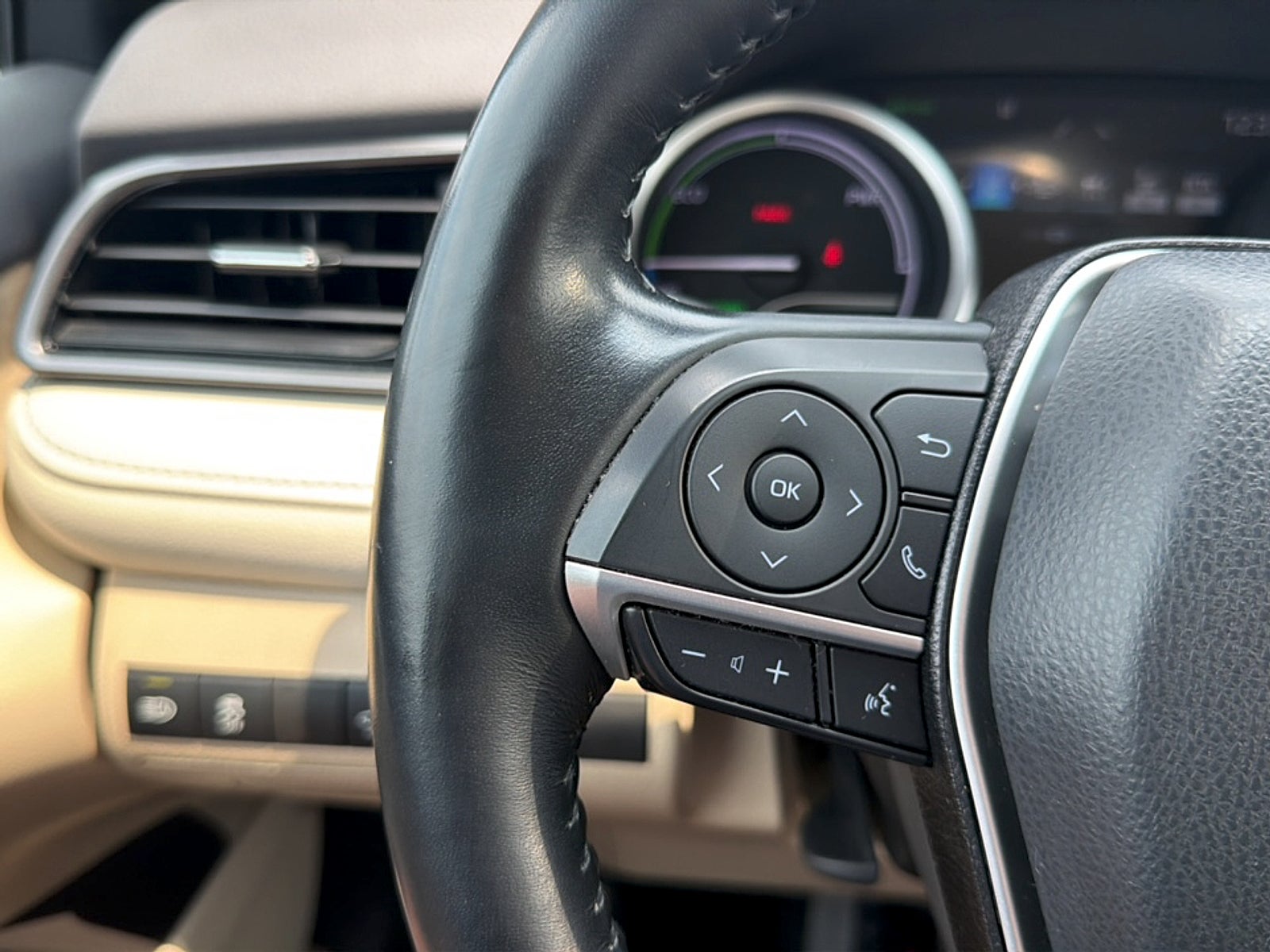 2022 Toyota Camry XLE Hybrid