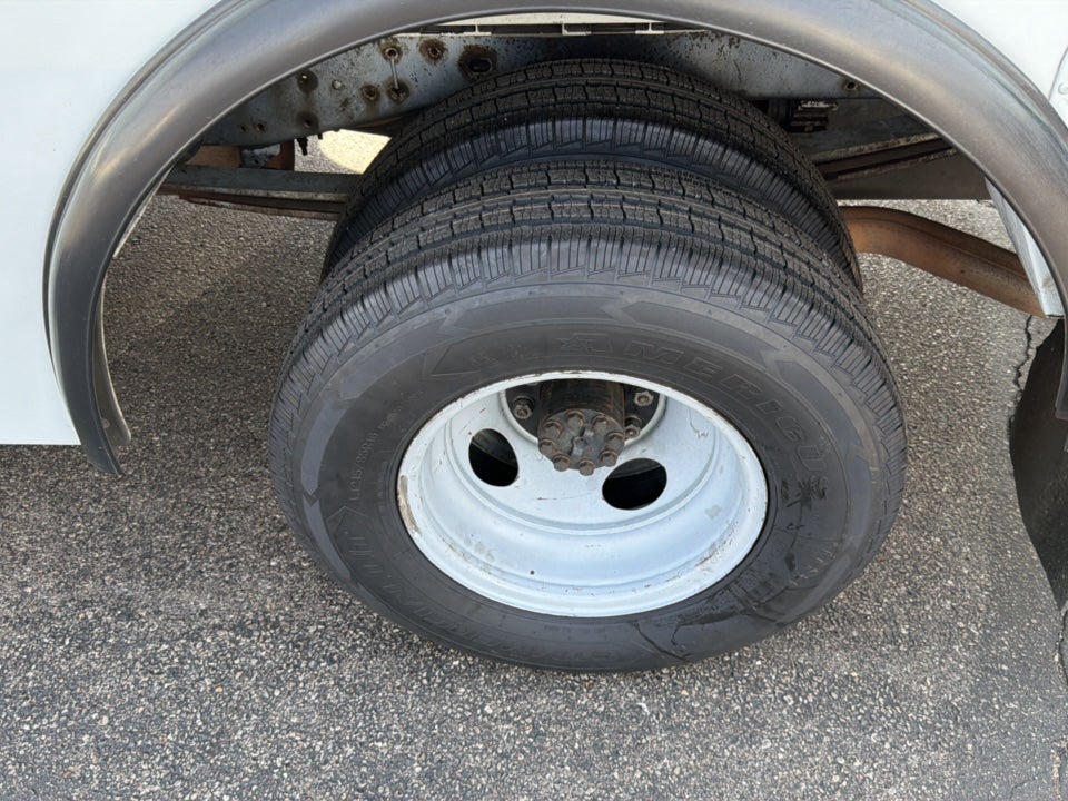 2005 Workhorse FT-2061 Base