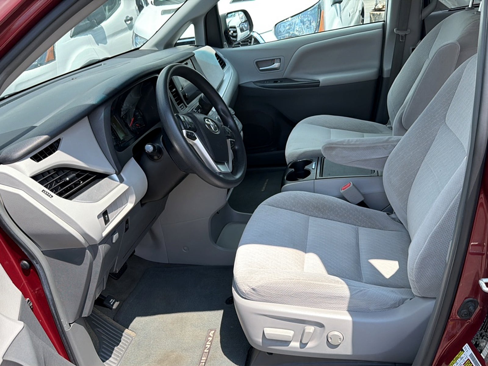 2017 Toyota Sienna Base