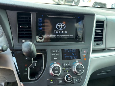2017 Toyota Sienna Base
