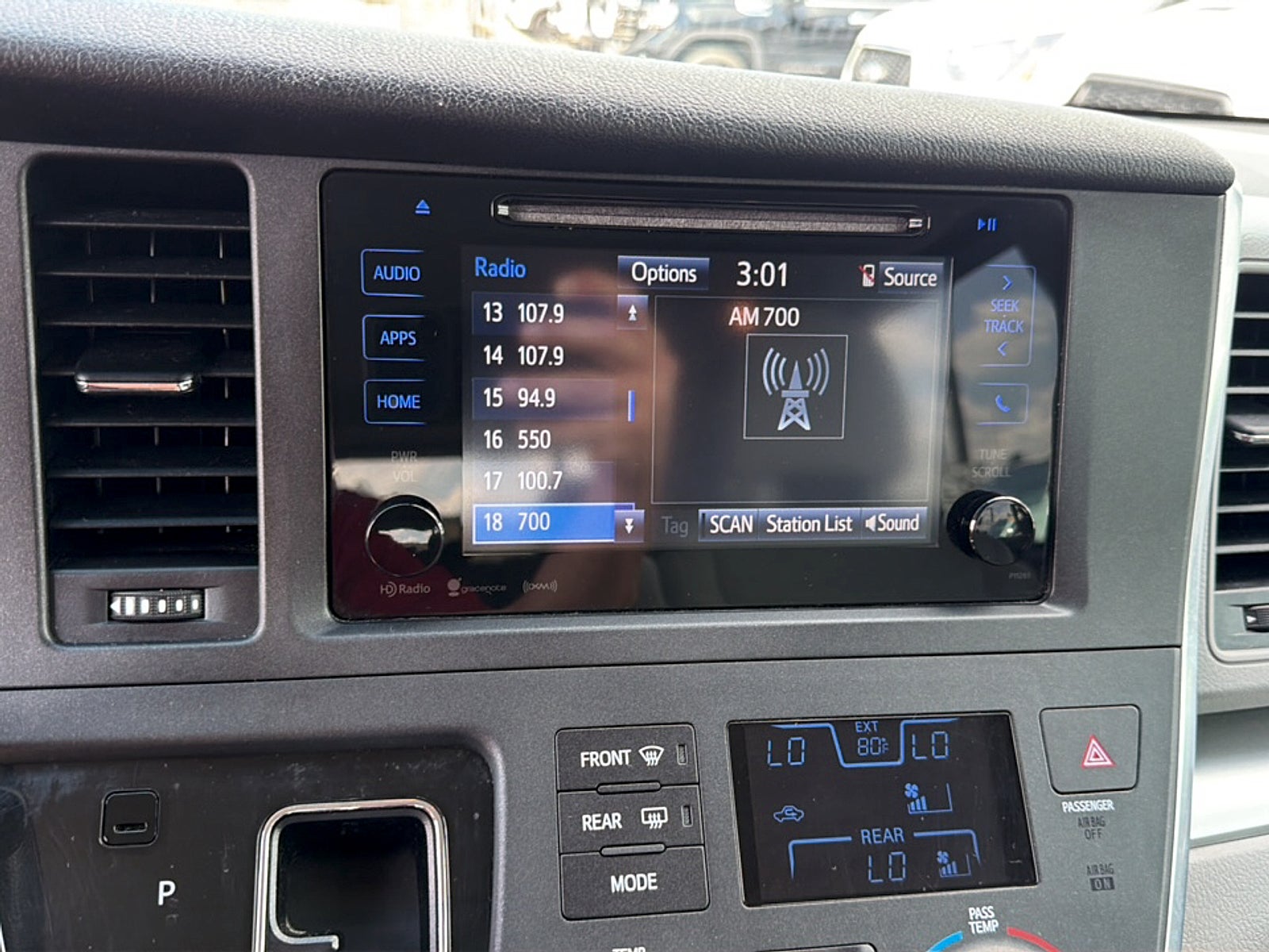 2017 Toyota Sienna Base
