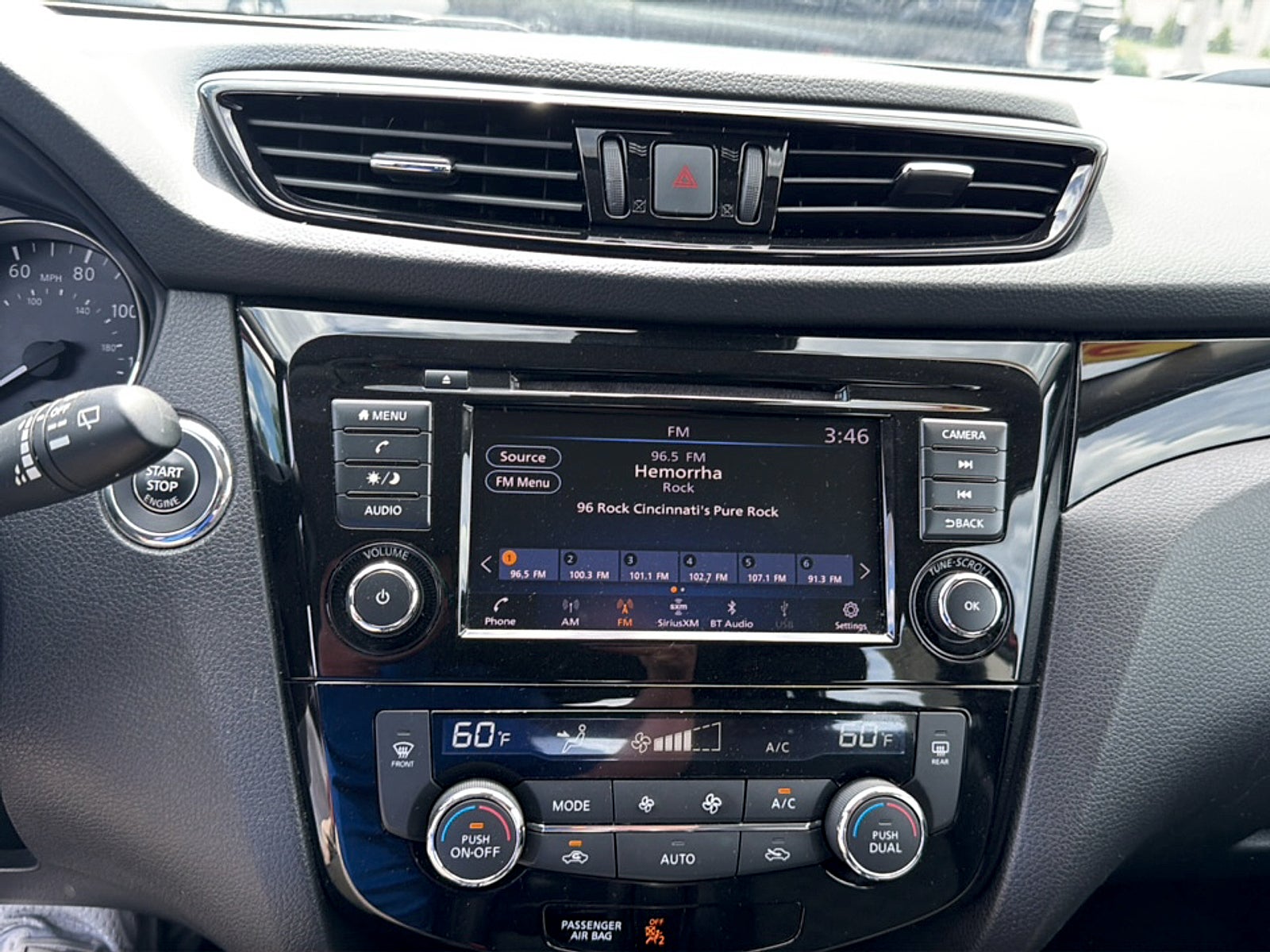 2022 Nissan Rogue Sport SV AWD Xtronic CVT