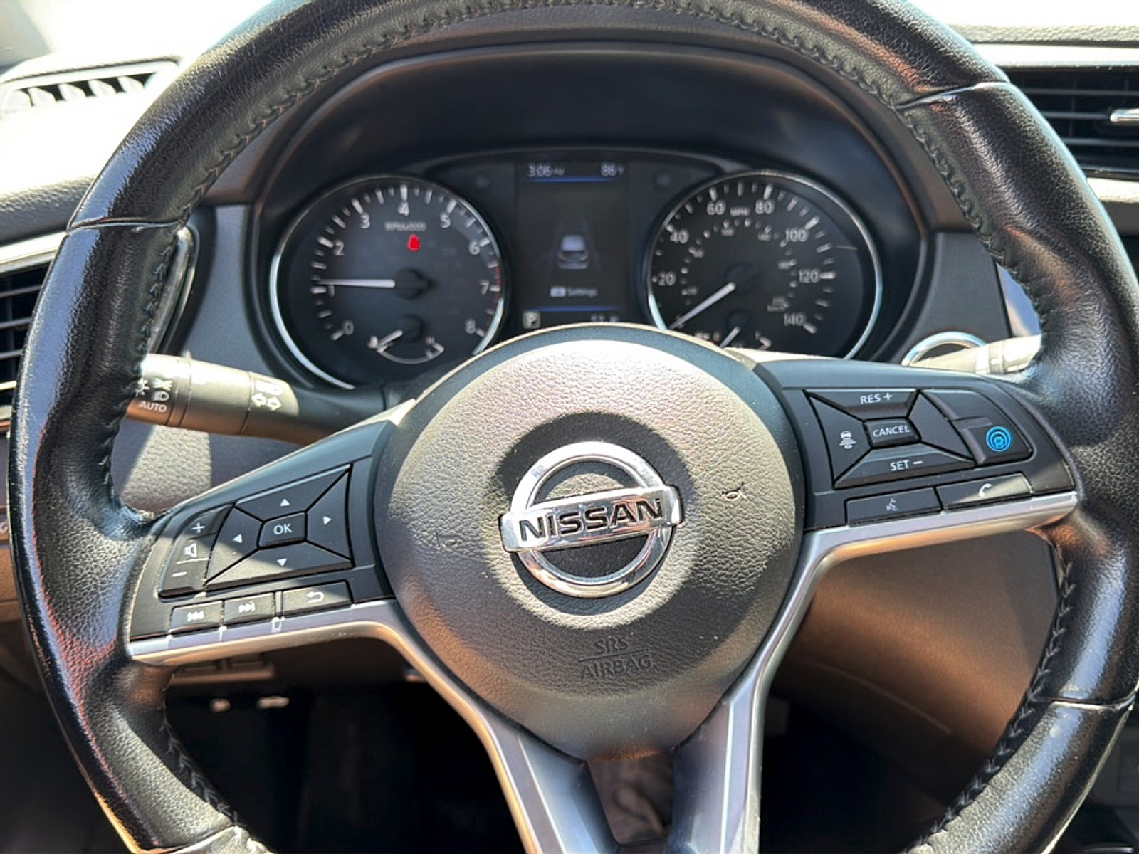2022 Nissan Rogue Sport SV