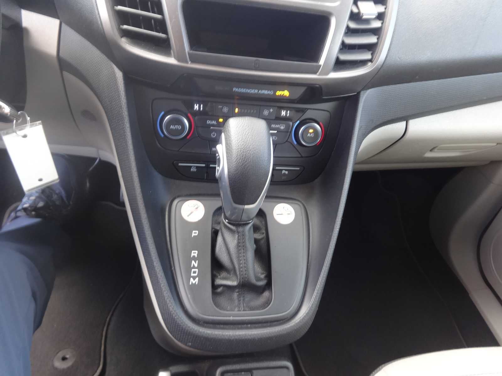 2022 Ford Transit Connect XLT